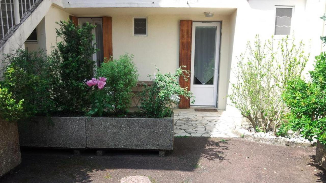 Les Lauriers Apartment แซ็งต์-ปาเลส์-ซูร์-แมร์ ภายนอก รูปภาพ