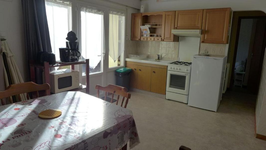 Les Lauriers Apartment แซ็งต์-ปาเลส์-ซูร์-แมร์ ภายนอก รูปภาพ