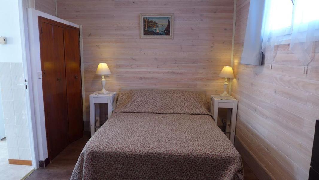 Les Lauriers Apartment แซ็งต์-ปาเลส์-ซูร์-แมร์ ภายนอก รูปภาพ
